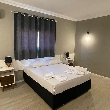 Roseira  Lovely Motel - 7,5Km Do Santuario Nacional מראה חיצוני תמונה